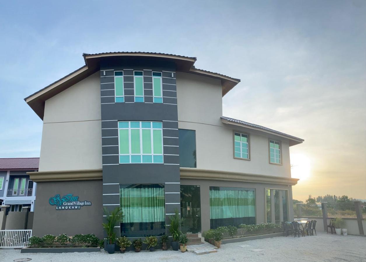 Grand Village Inn 珍南海滩 外观 照片