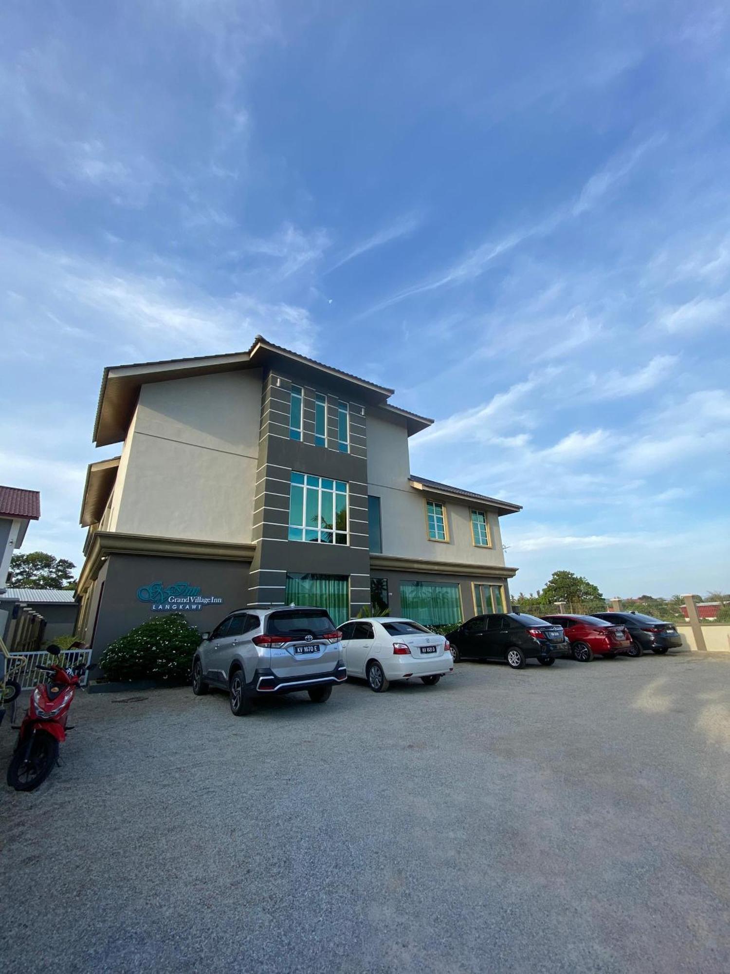 Grand Village Inn 珍南海滩 外观 照片